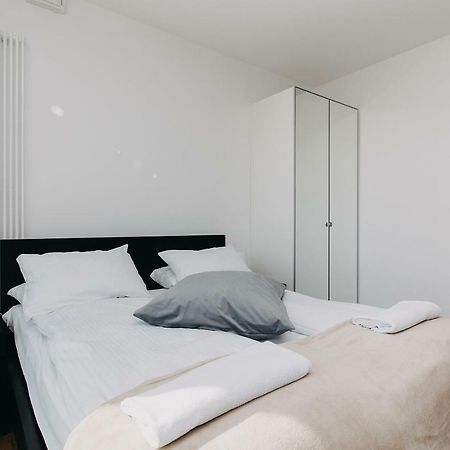 Shortstaypoland Kolejowa ワルシャワ エクステリア 写真